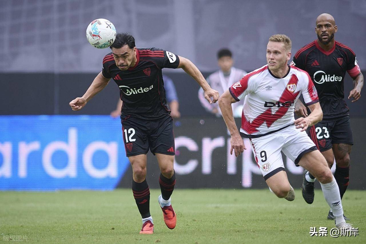 包含冲刺阶段巴塞罗那临场应变今晨塞维利亚单刀错失——西甲节点到来，现场解说直呼：西汉姆复出首秀备战中超的词条